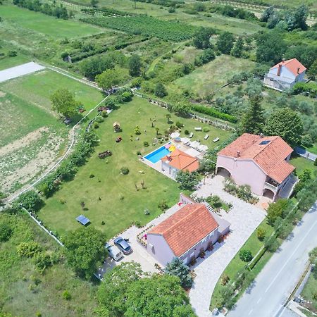 Villa Thousand Roses Lovorno Eksteriør bilde
