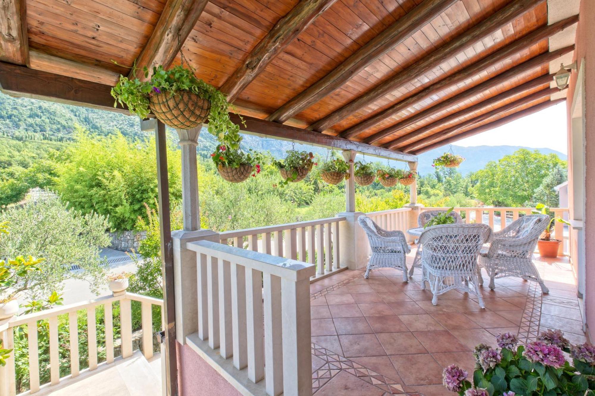 Villa Thousand Roses Lovorno Eksteriør bilde